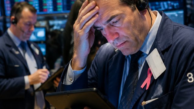 Wall Street Declines Amid Semiconductor Stock Turmoil and AI Investment Anxiety
