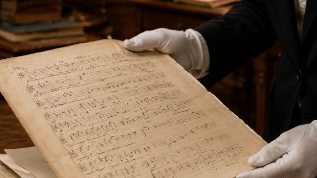 Rediscovering Mozart: An Unseen Manuscript Debuts in France | indomaxbet login, online casino ipad